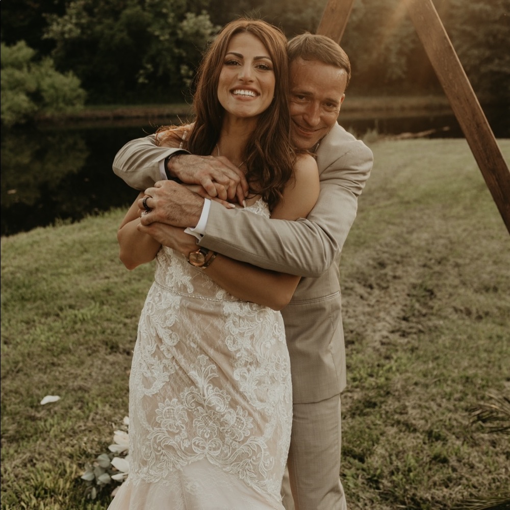 Beautiful Wedding Dress- Galina Signature Lace Mermaid with Slip - Picture 10 of 14